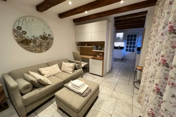 afca6d37-e46d-47ab-a9cc-d68edd1d6aaa