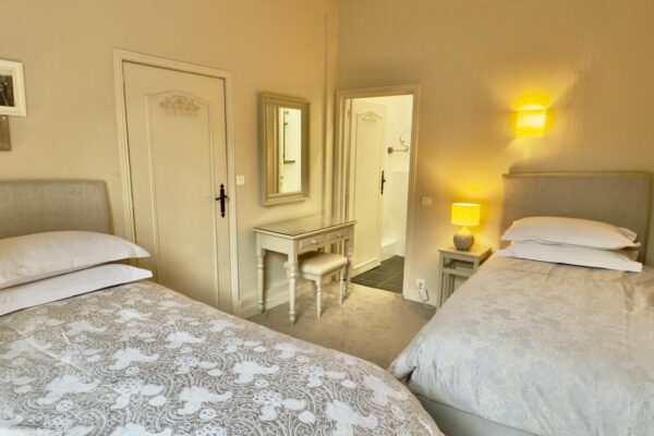 PHOTO-2026-04-08-12-54-51